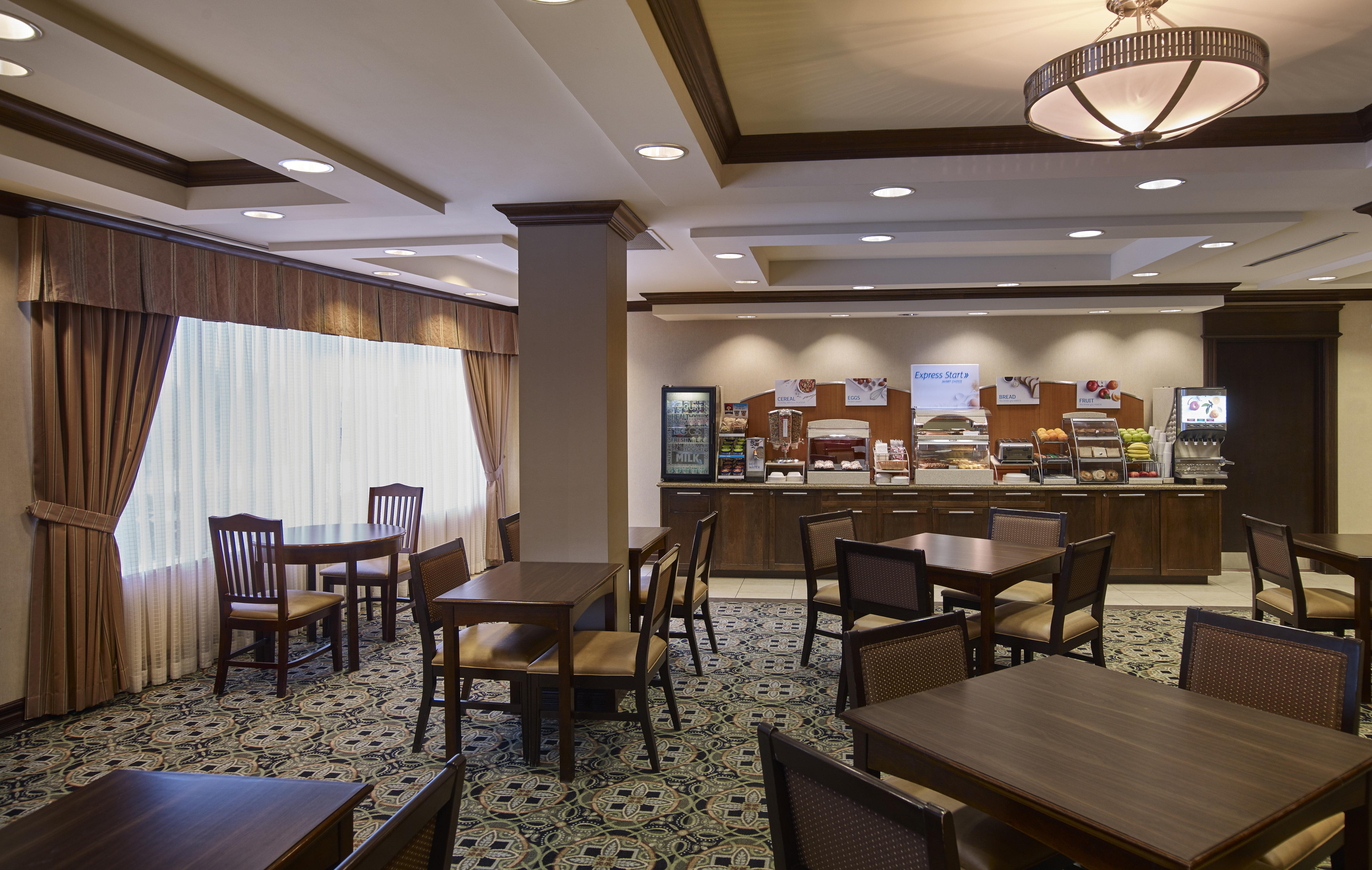 Holiday Inn Express & Suites Huntsville By Ihg Buitenkant foto
