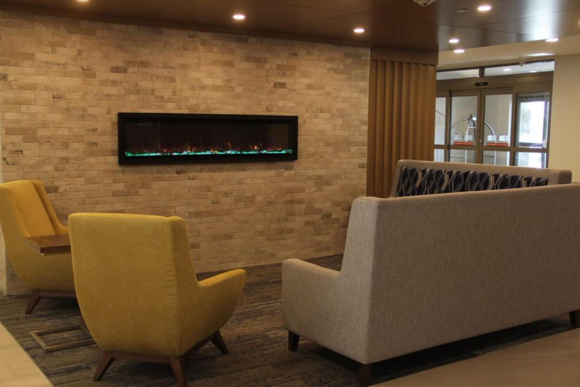 Holiday Inn Express & Suites Huntsville By Ihg Buitenkant foto