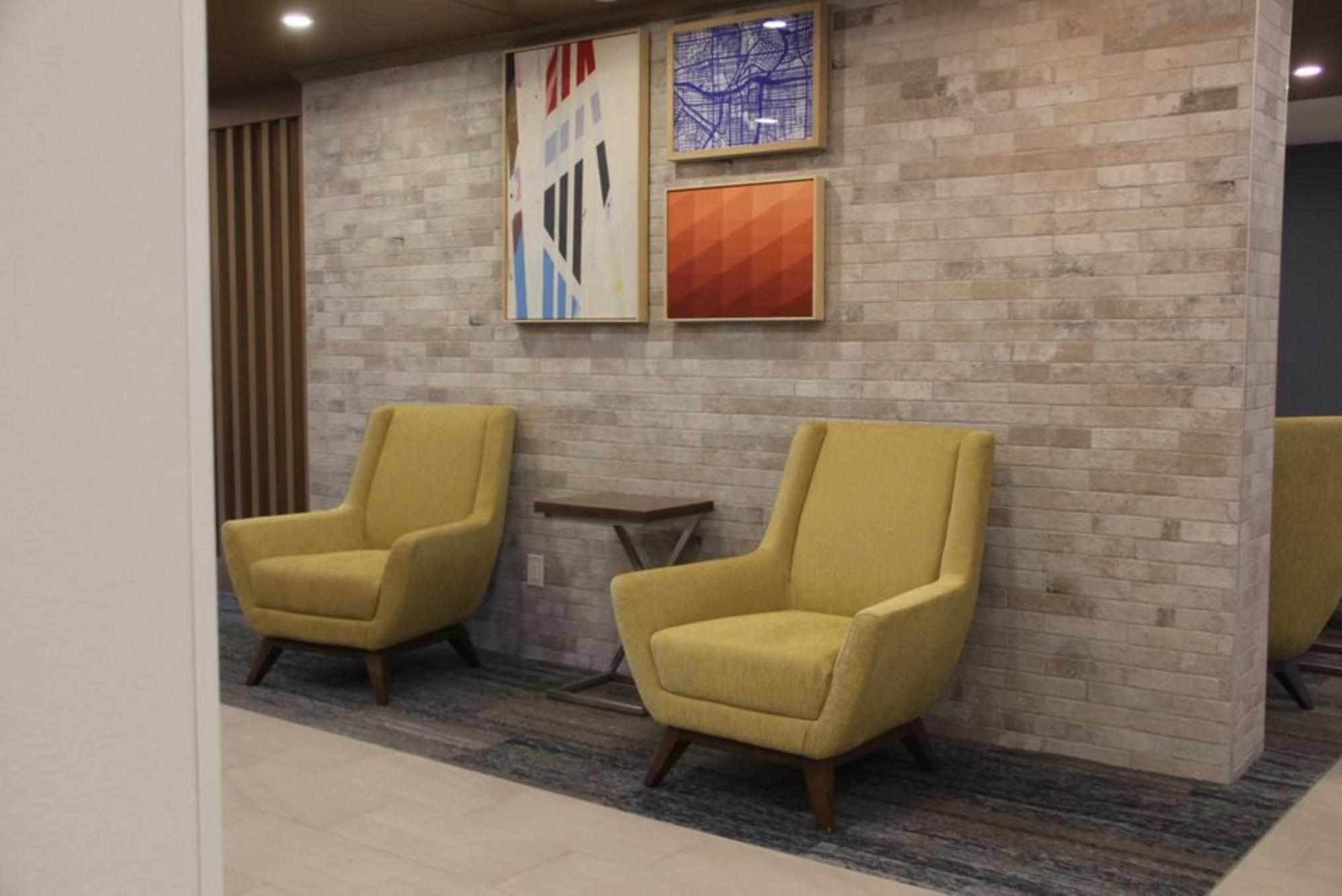 Holiday Inn Express & Suites Huntsville By Ihg Buitenkant foto