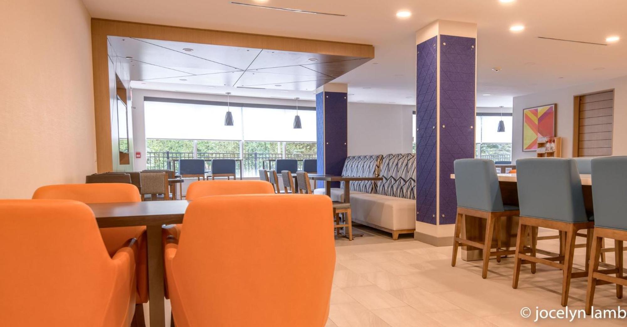 Holiday Inn Express & Suites Huntsville By Ihg Buitenkant foto
