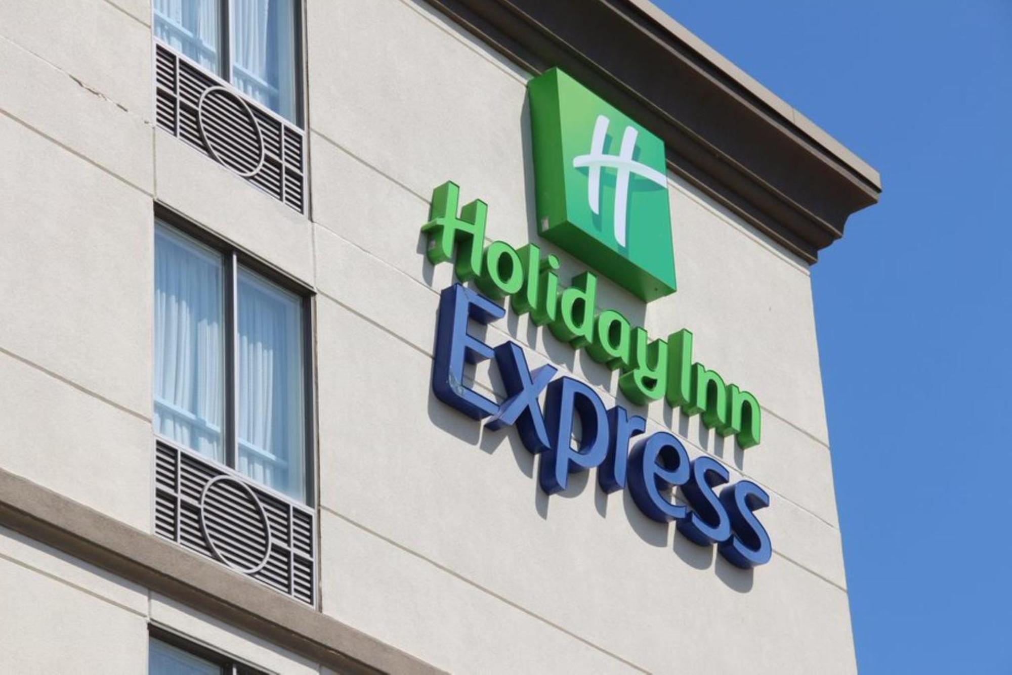 Holiday Inn Express & Suites Huntsville By Ihg Buitenkant foto