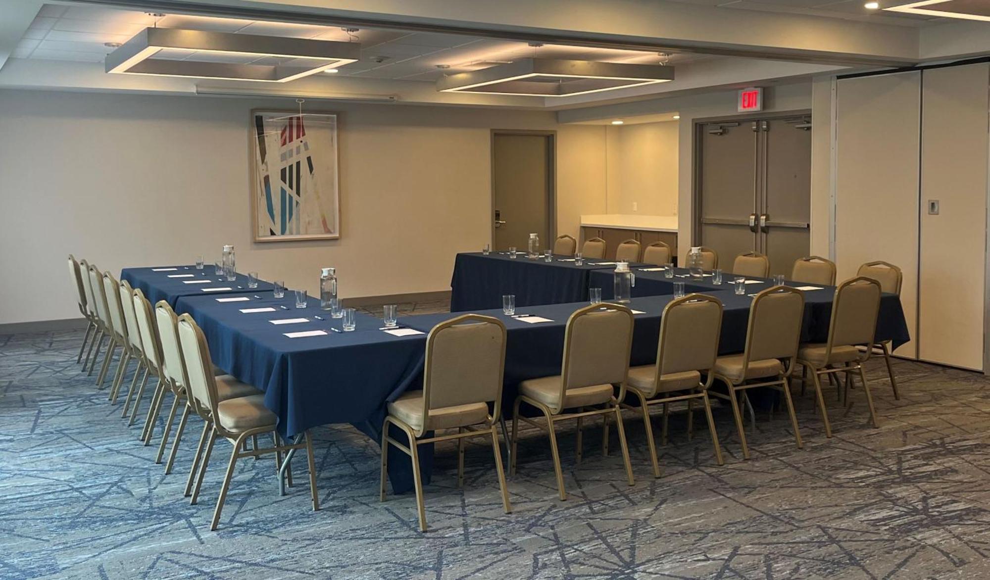 Holiday Inn Express & Suites Huntsville By Ihg Buitenkant foto