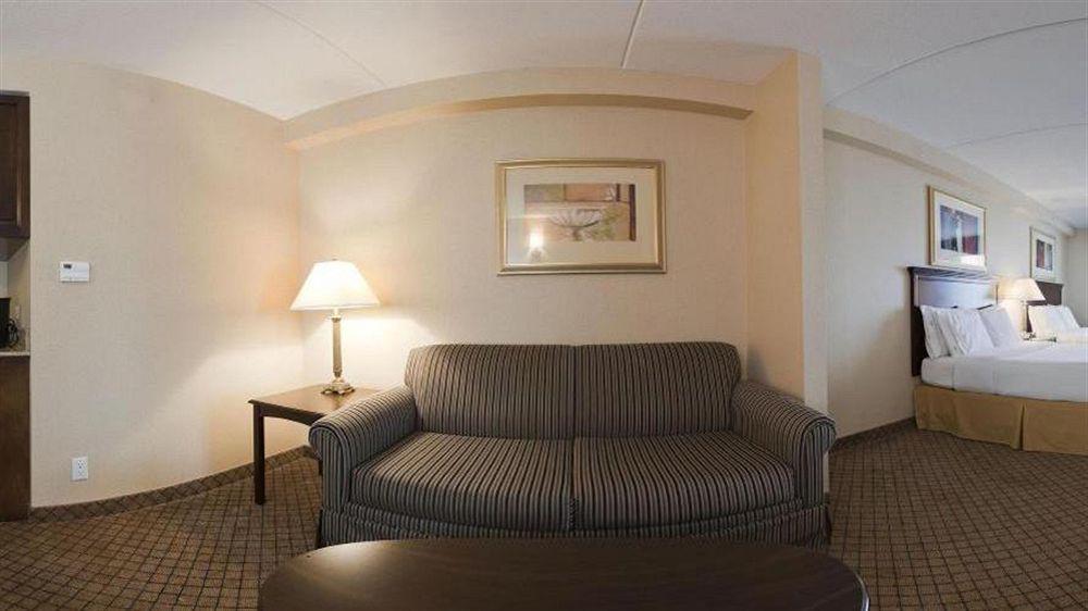 Holiday Inn Express & Suites Huntsville By Ihg Buitenkant foto